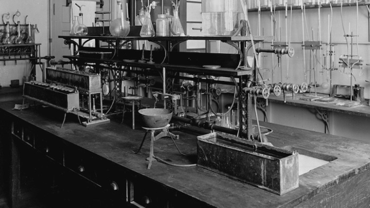 University of Toronto laboratory where insulin was discovered. Photo from University of Toronto Archives. Public domain.